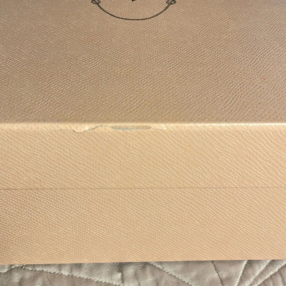 Prada Box - Picture 8 of 14